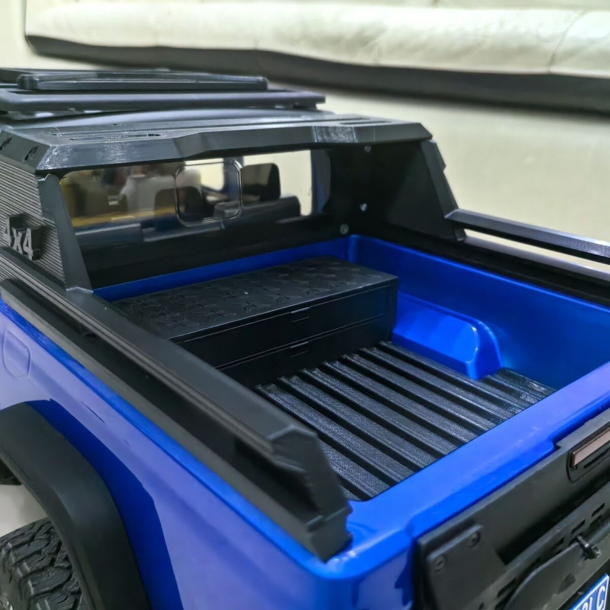 Cassone posteriore retrattile  - Rc Hobby Room recensione e prezzo
